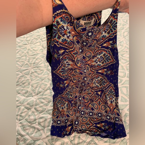 Spaghetti Strap Tank Top EUC - Picture 2 of 7